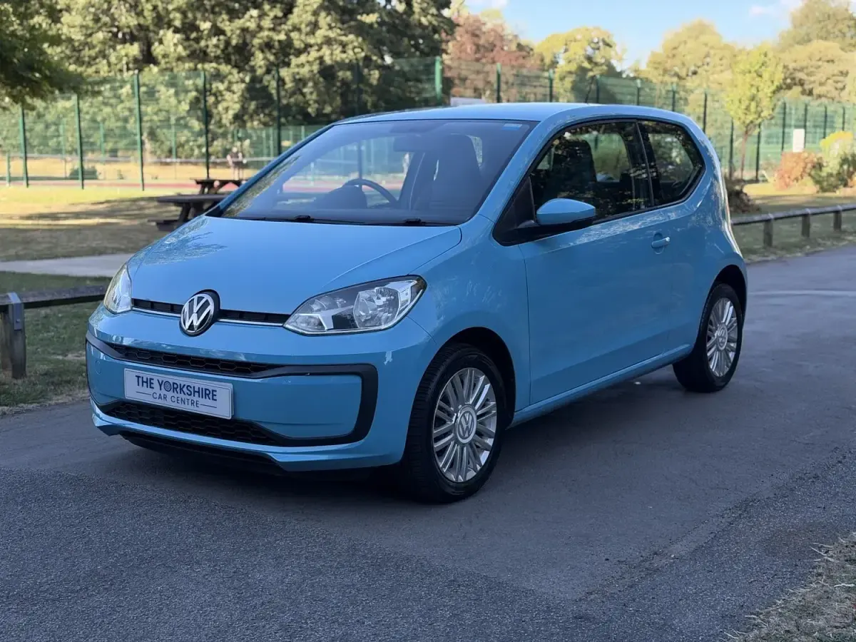 Used VW up! move up! 60 HP (44 kW) 2016 Black Hatchback