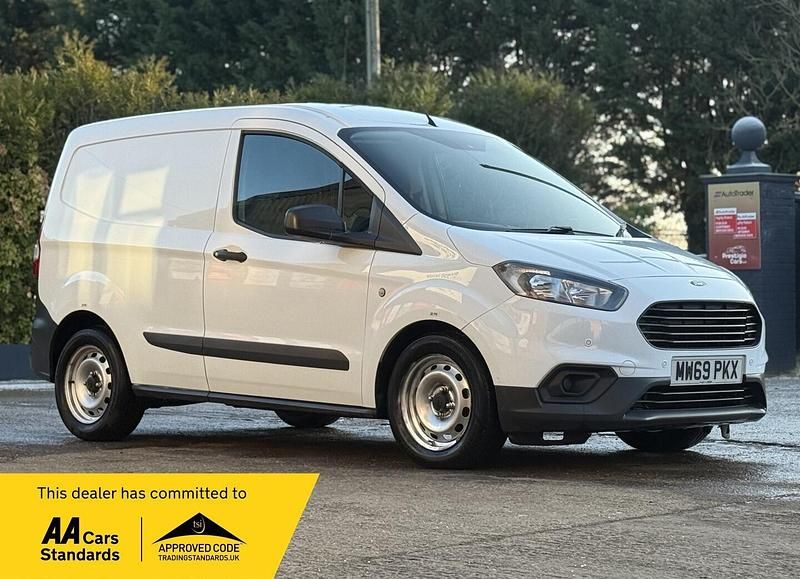 Used Ford Transit 100 HP (73 kW) 2020 White Van