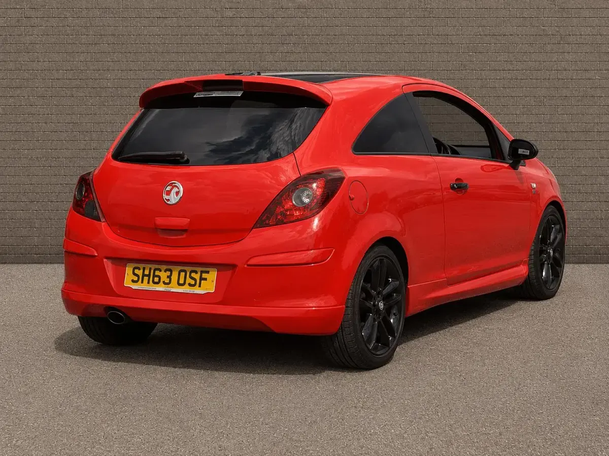 Used Vauxhall Corsa Edition 85 HP (62 kW) 2013 Red Hatchback