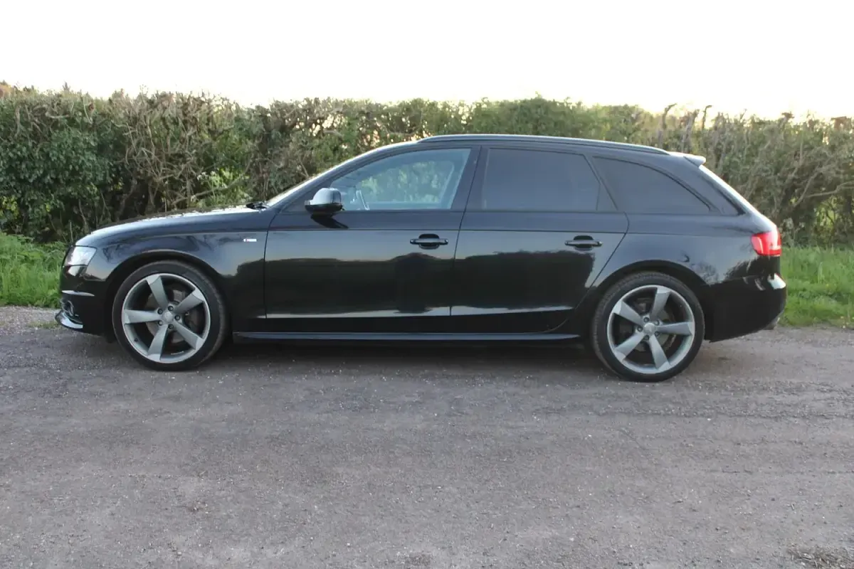 Used Audi A4 Black Edition 245 HP (180 kW) 2012 Black Estate