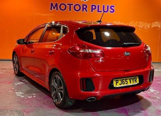 Used Kia Ceed GT-Line 134 HP (98 kW) 2015 Red Hatchback