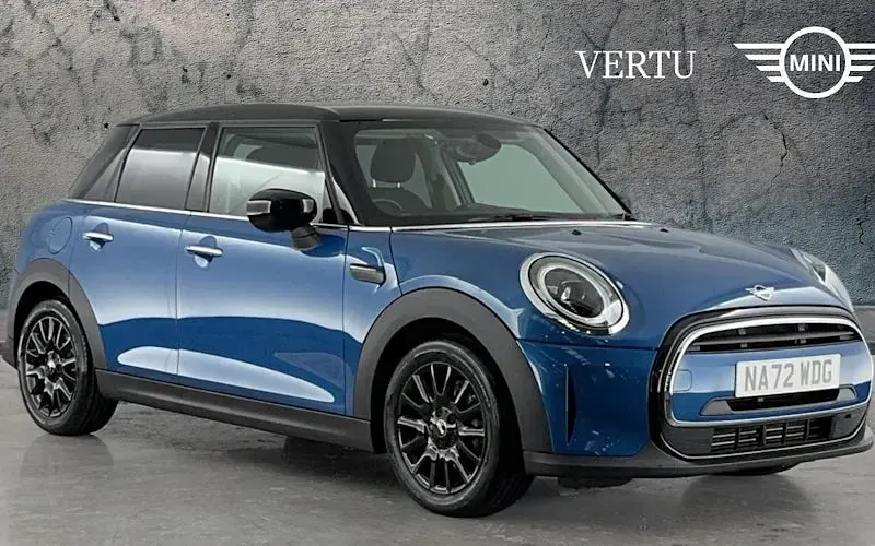 Używany Mini Cooper Classic 136 KM (100 kW) 2022 Hatchback
