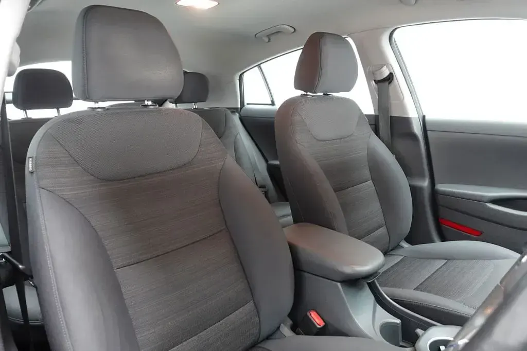 Used Hyundai Ioniq Premium 141 HP (103 kW) 2017 Silver Hatchback
