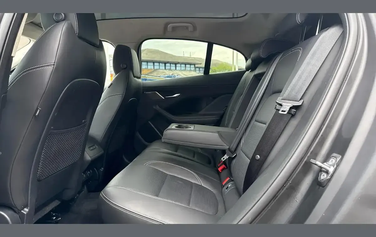 Używany Jaguar I-Pace R-Dynamic 294 kW (400 KM) 2023 Szary SUV