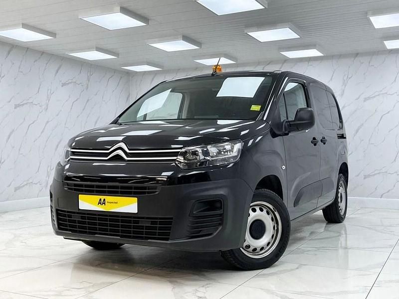 Used Citroën Berlingo 2023 White MPV
