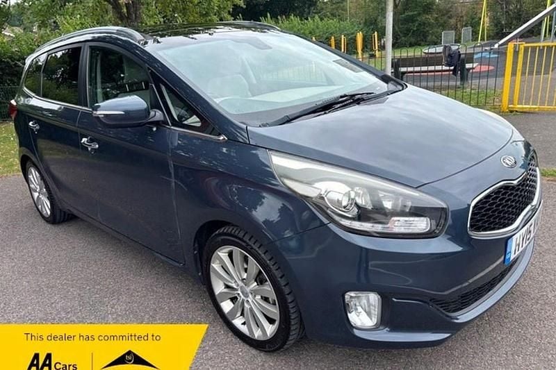 Blue Used 2015 Kia Carens 3 MPV | £5,990 (Fair price) - Image 1/1