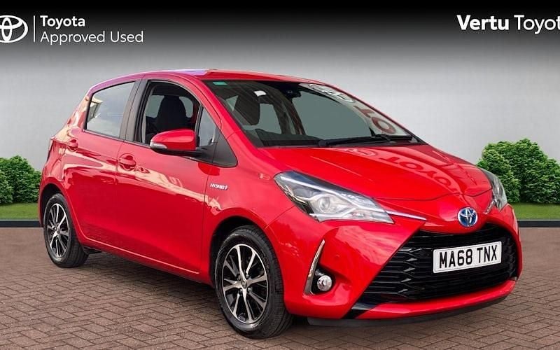 Red Used 2018 Toyota Yaris Hybrid Hatchback | £12,050 (Fair price) - Image 1/4