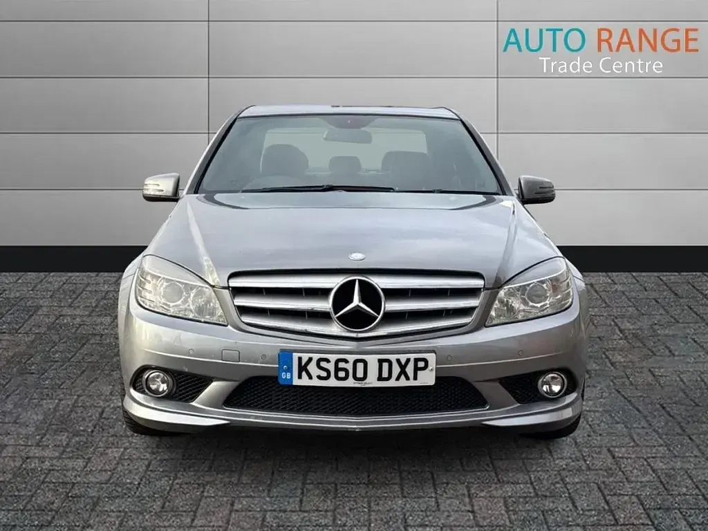 Used Mercedes C250 204 HP (150 kW) 2011 Silver Sedan