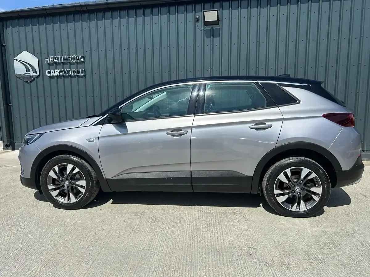 Used Vauxhall Grandland X Sport 130 HP (95 kW) 2019 Grey SUV