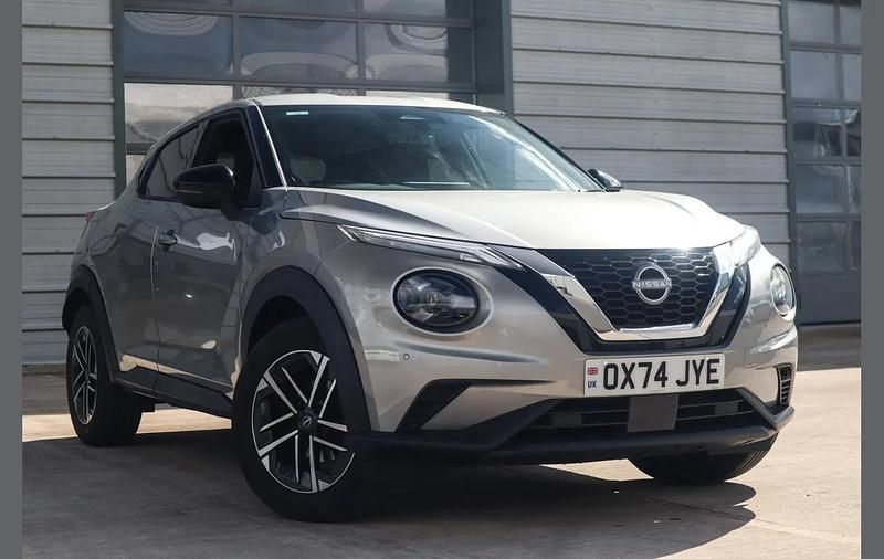 Used Nissan Juke N-Connecta 114 HP (83 kW) 2025 Silver SUV