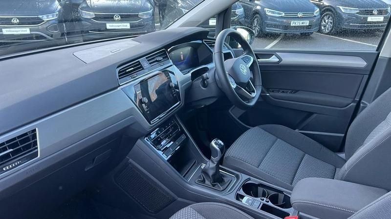 Used VW Touran Match 150 HP (110 kW) 2025 Dolphin grey metallic MPV