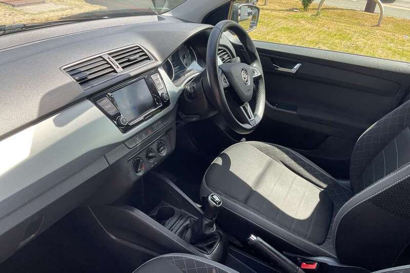Image 2/4