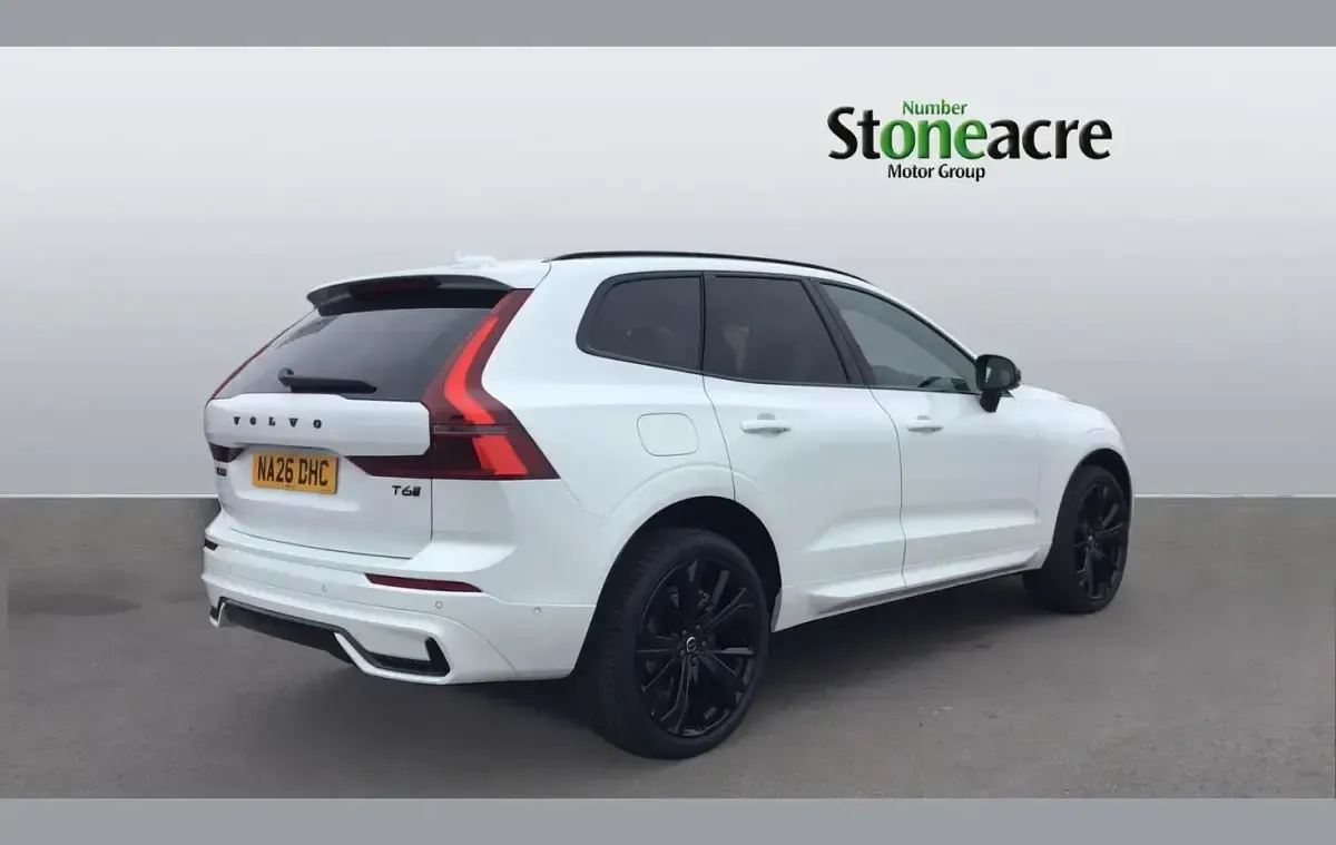 Nouă Volvo XC60 Plus 344 CP (253 kW) 2026 Alb SUV