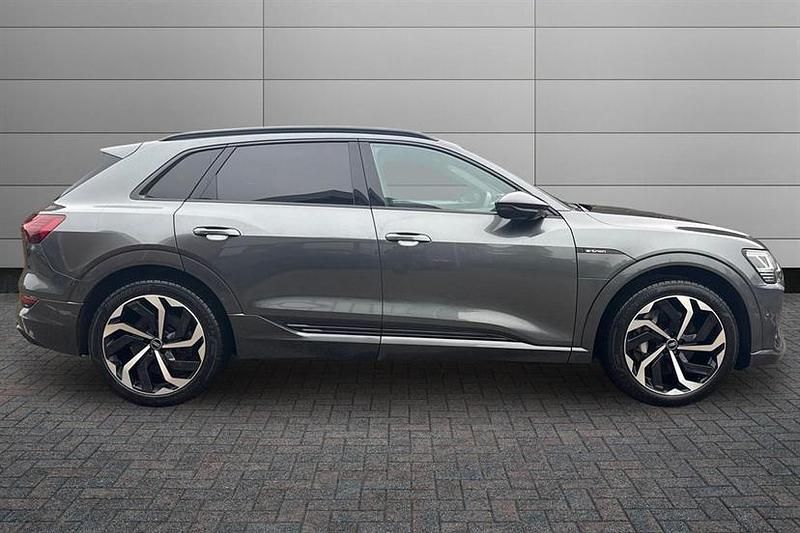 Used Audi e-tron Black Edition 300 kW (408 HP) 2023 Daytona grey SUV