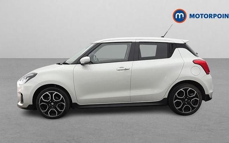 Used Suzuki Swift Sport 140 HP (102 kW) 2018 White Hatchback