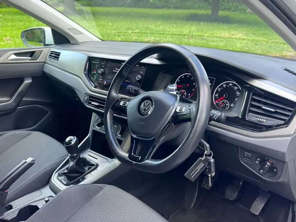 Used VW Polo Match 95 HP (69 kW) 2020 White Hatchback