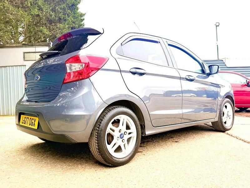 Used Ford Ka Plus Zetec 70 HP (51 kW) 2017 Grey Hatchback