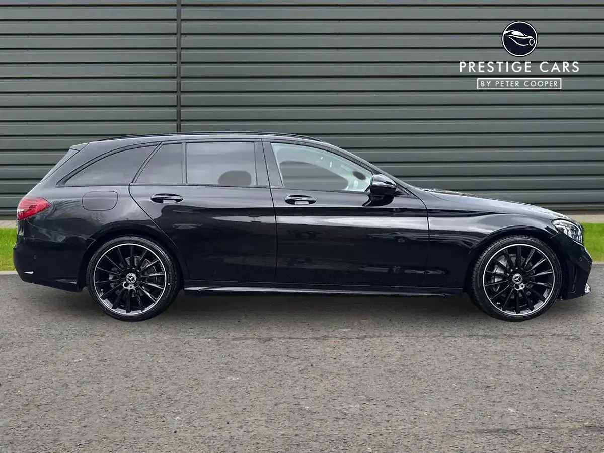 Used Mercedes C200 AMG line 2021 Black Estate