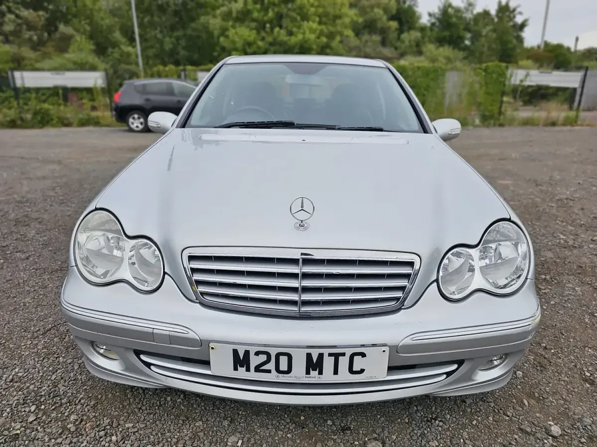 Used Mercedes C180 Elegance 2005 Silver Sedan