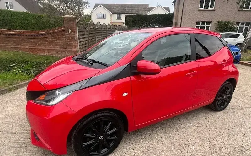 Usado Toyota Aygo x-style 69 HP (50 kW) 2018 Citadino