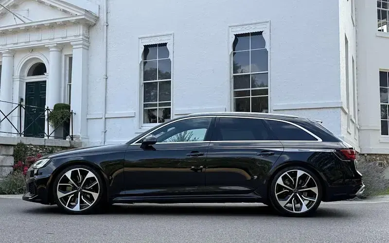 Used Audi RS4 Business 451 HP (331 kW) 2018 Black Estate
