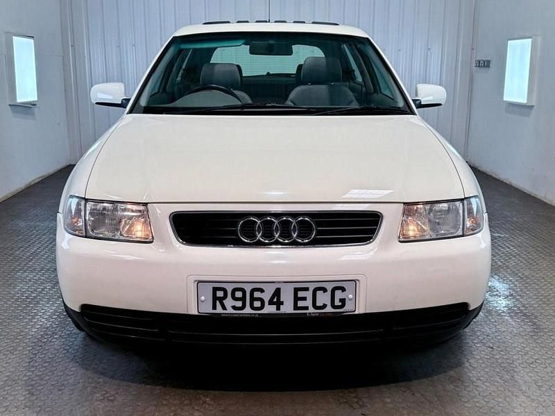 Used Audi A3 125 HP (91 kW) 1997 White Hatchback