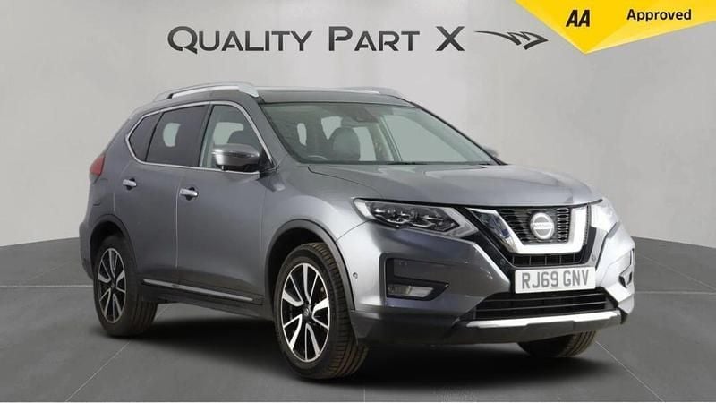 Used Nissan X-Trail Tekna 150 HP (110 kW) 2019 Grey SUV
