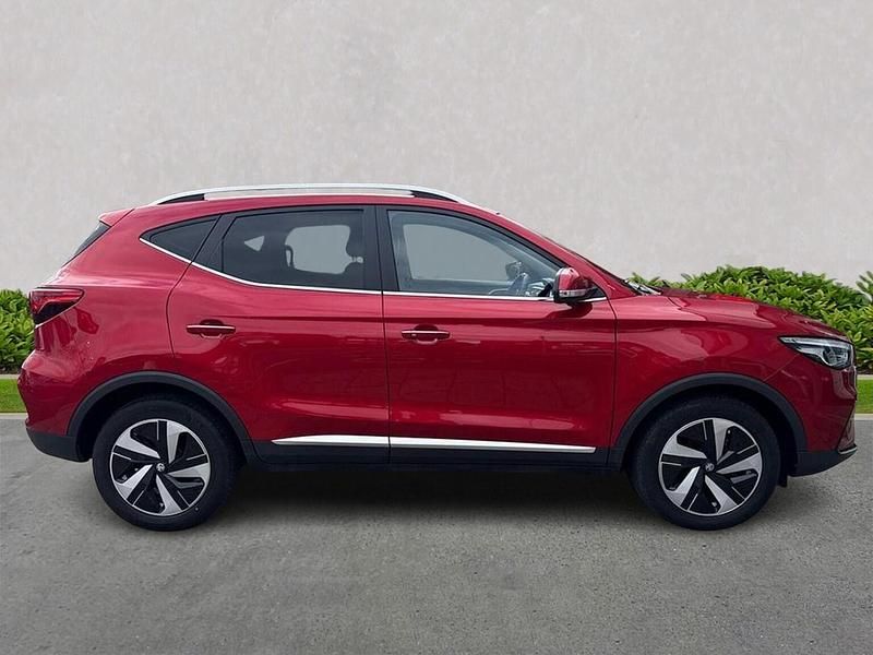 Used MG ZS Trophy 114 kW (156 HP) 2023 Red SUV