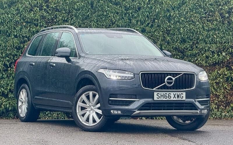 Used Volvo XC90 Momentum 235 HP (172 kW) 2019 SUV