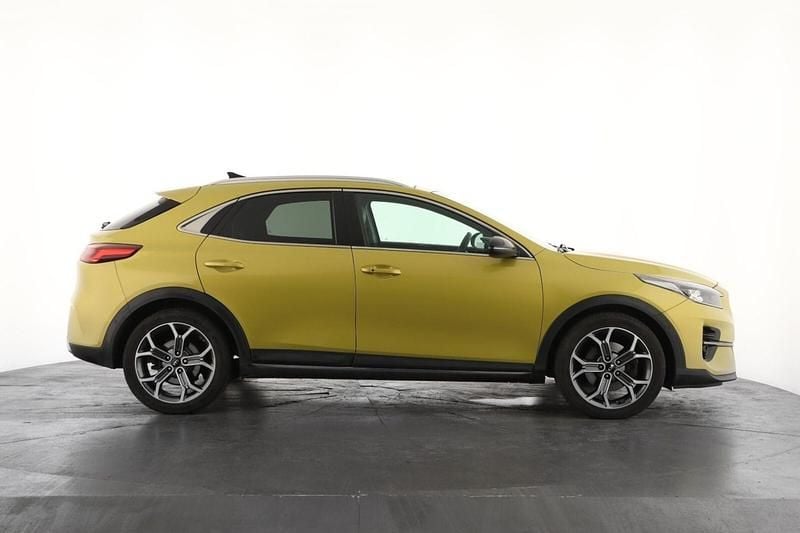 Usado Kia XCeed 160 HP (117 kW) 2021 Amarelo SUV