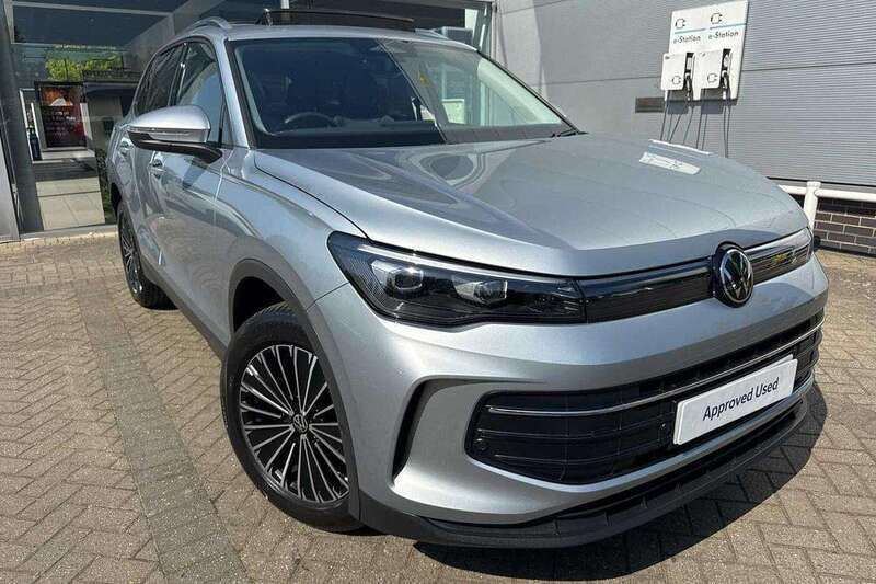 Silver Used 2024 VW Tiguan Match SUV | £30,989 (Fair price) - Image 1/4