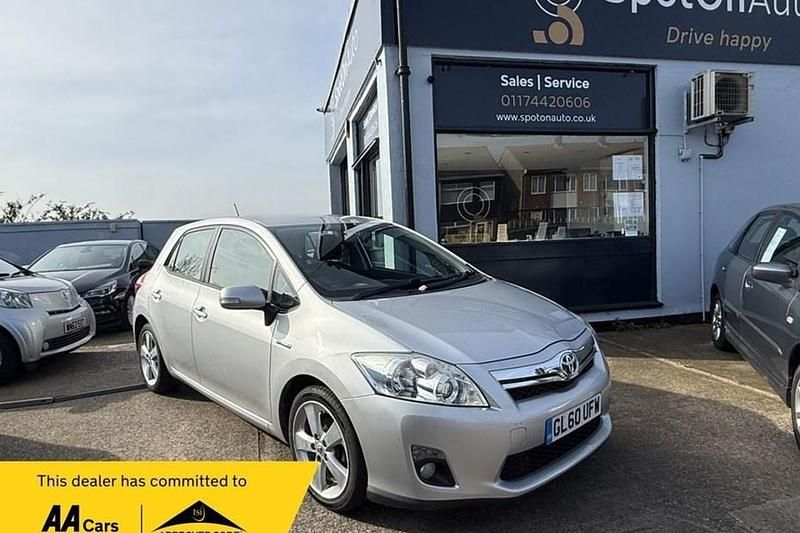 Used Toyota Auris Hybrid T4 2011 Silver Hatchback