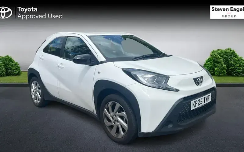 Used Toyota Aygo X PURE 72 HP (52 kW) 2025 SUV