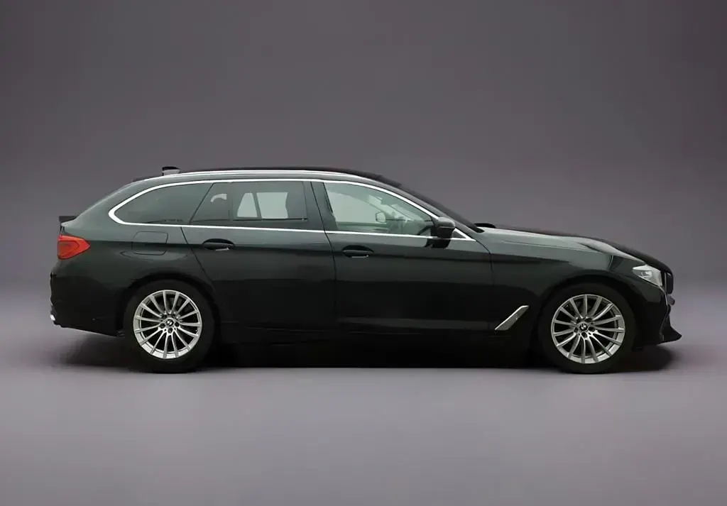 Used BMW 520 Comfort Edition 2018 Black Estate