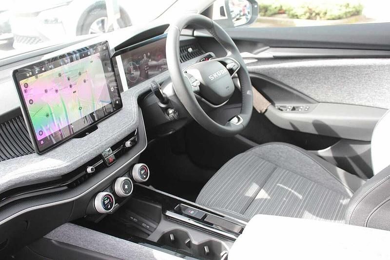 New Skoda Superb SE Technology 150 HP (110 kW) 2026 Pure white Estate