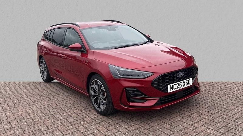 Red New 2025 Ford Focus ST-Line X Estate | £24,000 (Fair price) - Image 1/4