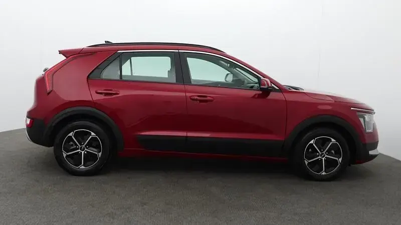 Used Kia Niro 2025 Red SUV