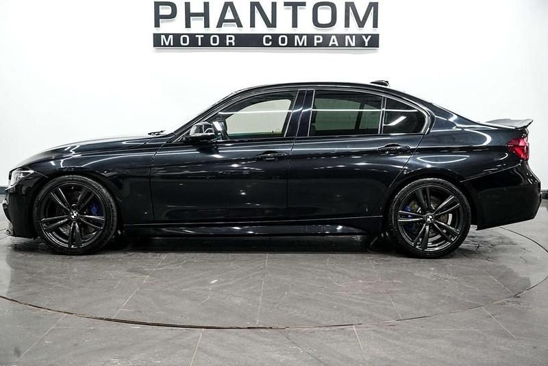 Begagnad BMW 335 Efficient Dynamics 2018 Svart Sedan