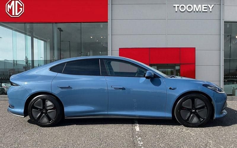 New MG IM5 300 kW (408 HP) 2025 Hatchback