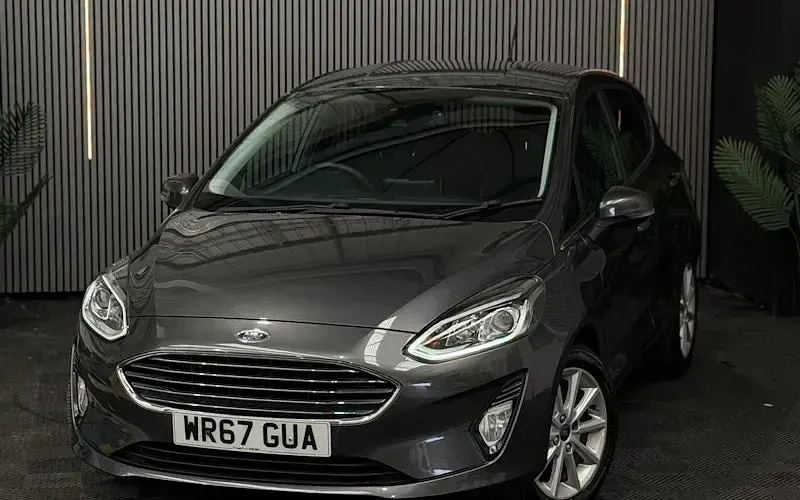 Used Ford Fiesta Titanium 101 HP (74 kW) 2017 Grey Hatchback