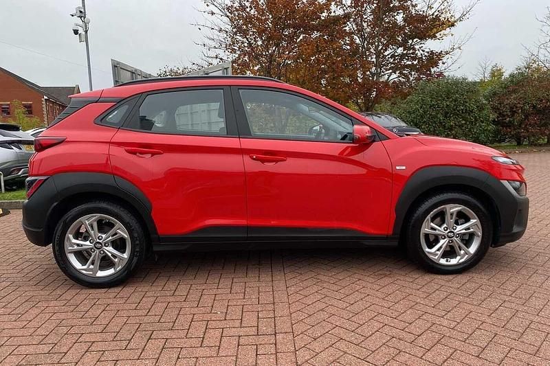 Used Hyundai Kona SE 120 HP (88 kW) 2022 Red SUV