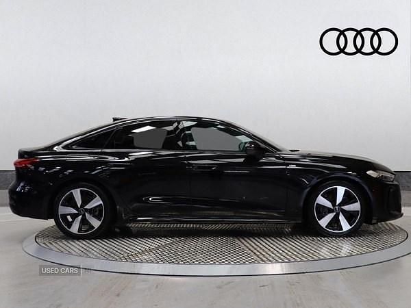 Używany Audi A5 S-Line 2025 Czarny Sedan/Limuzyna