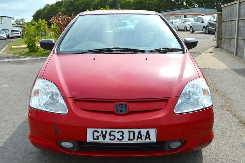 Red Used 2003 Honda Inspire S Hatchback | £1,191 - Image 1/4