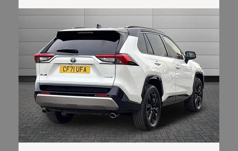 Used Toyota RAV4 Hybrid 218 HP (160 kW) 2022 Other SUV