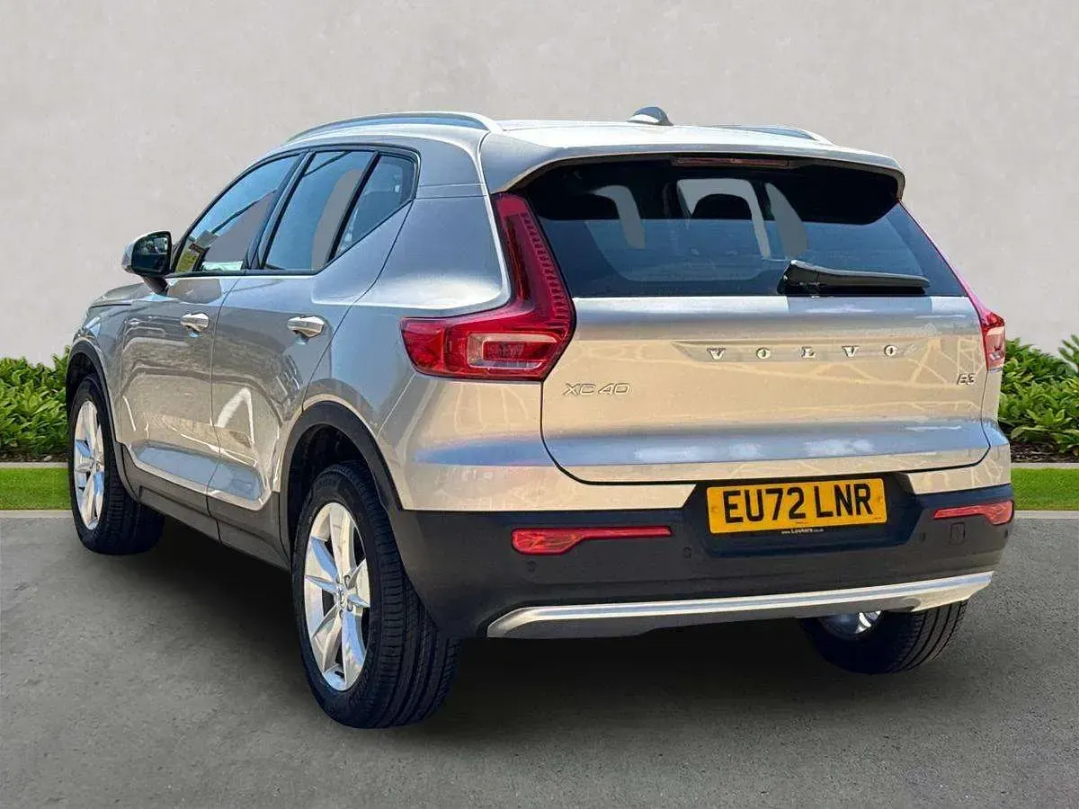 Used Volvo XC40 Core 2022 Gold SUV