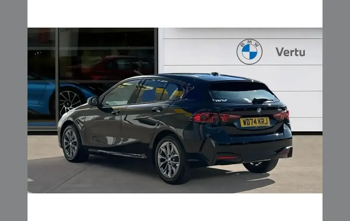 Used BMW 120 Sport Line 154 HP (113 kW) 2024 Black Hatchback