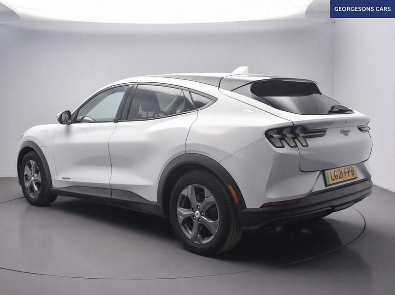 Used Ford Mustang Mach-E Standard Range 197 kW (269 HP) 2021 White SUV