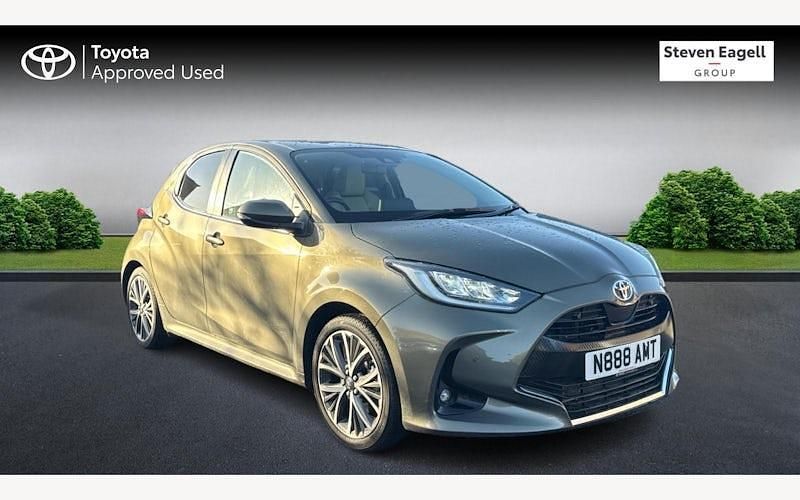 Used 2025 Toyota Yaris Hybrid Hatchback | £21,293 (Fair price) - Image 1/4