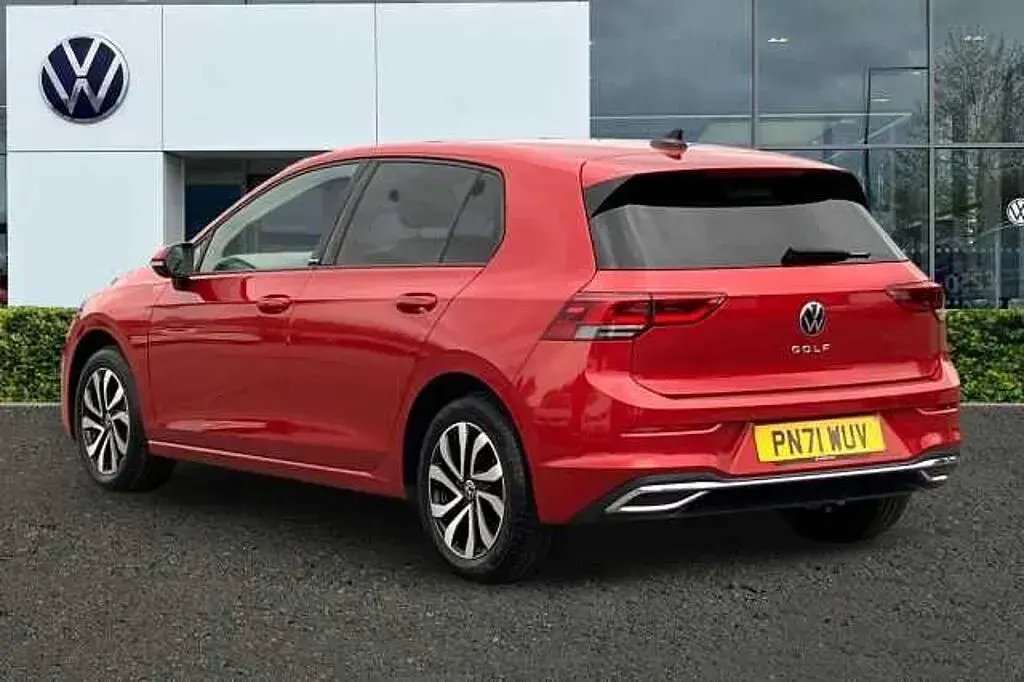 Used VW Golf VIII 110 HP (80 kW) 2021