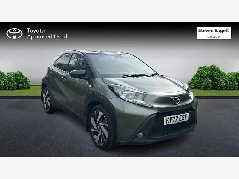 Used Toyota Aygo X 72 HP (52 kW) 2023 Green SUV